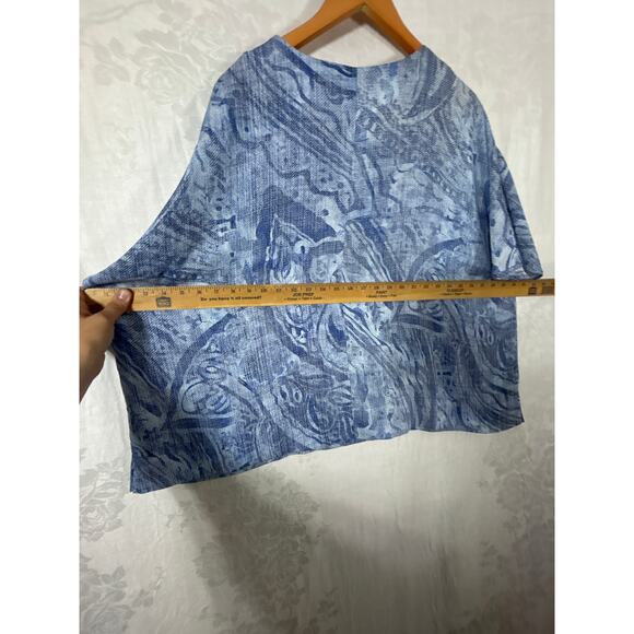 Chicos Blouse 3 XL Blue White Abstract Print Satin Dolman Sleeve Flowy Boxy - Picture 7 of 8
